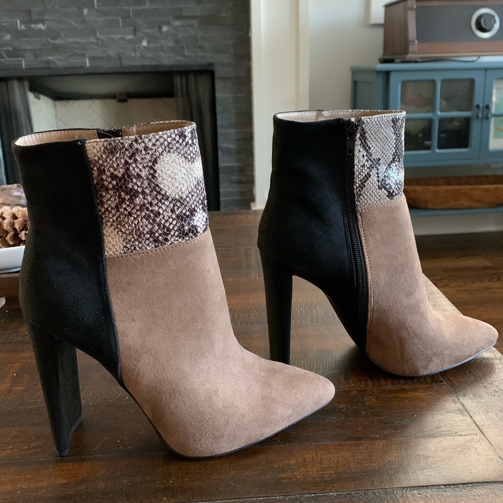 Ladies sz 7.5 suede/animal print boots-almost new